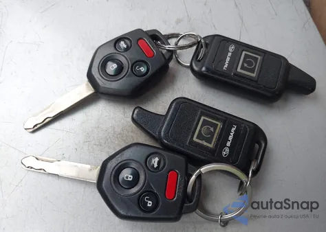 2014 Subaru Outback 2.5I Premium из США, поврежденный, VIN 4S4BRCCC2E3243946